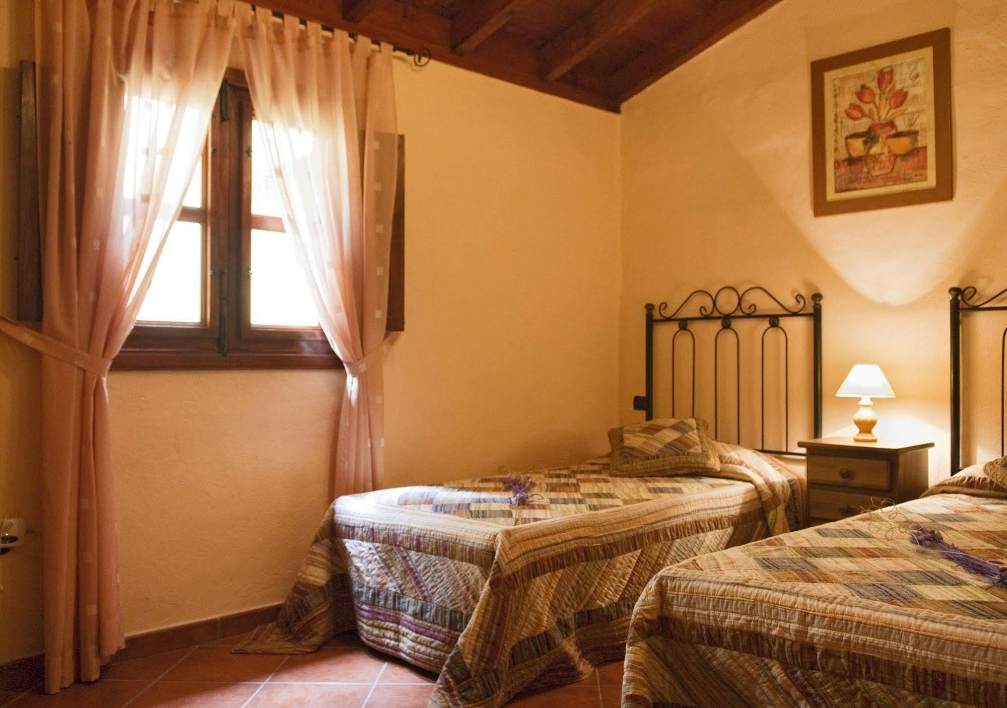 Casa Rural La Furnia Country house